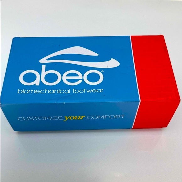 Abeo Loretta White Leather Orthotic Sandal: NWB - Picture 14 of 15